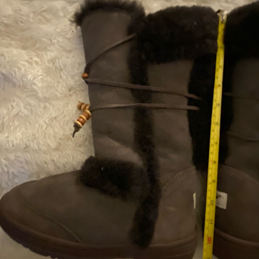 Ugh Boot - Picture 5 of 5
